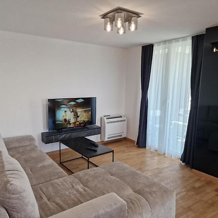 Petkov5Ki.Luxuryapartments Skopje Værelse billede